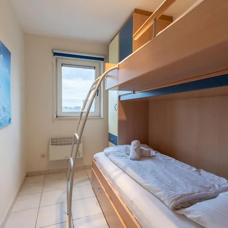 Apartment Apartment Zon & Zee With Seaview By Interhome