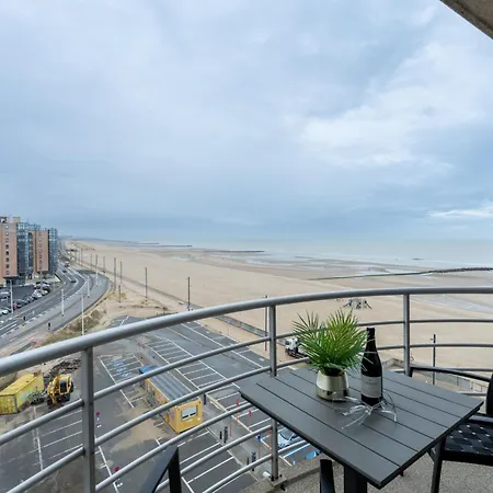 Apartment Zon & Zee With Seaview By Interhome Ostende